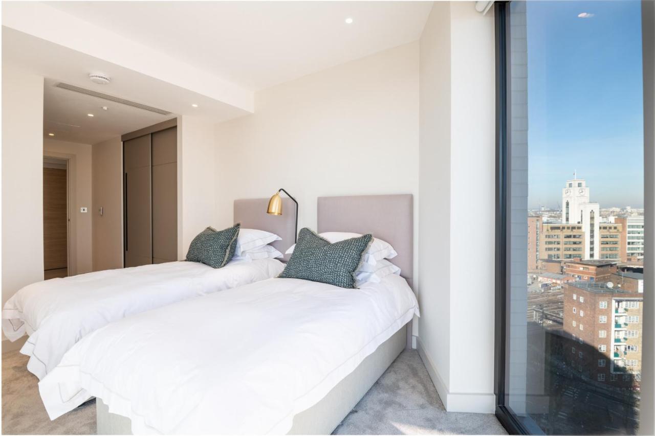 Elegant Victoria Home Close To Sloane Square By Underthedoormat London Eksteriør billede