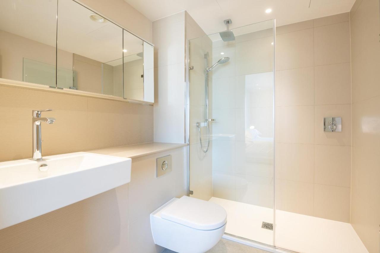 Elegant Victoria Home Close To Sloane Square By Underthedoormat London Eksteriør billede